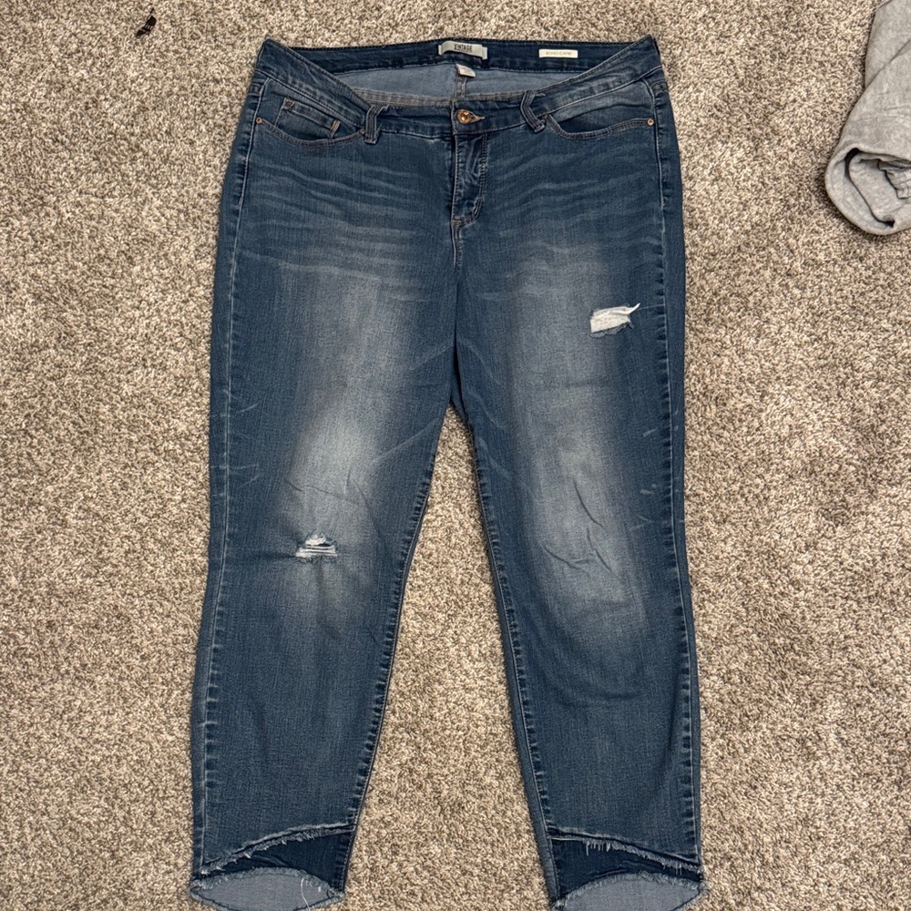 Vintage Dark Blue Distressed Ankle Jeans Vintage America BOHO Capri